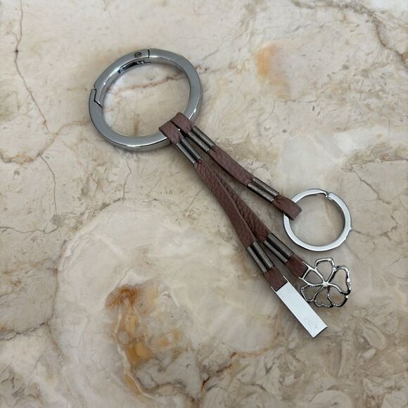 Pandora Taupe Leather Clasp Opener Key Chain Bag Charm - Collectible - Picture 4 of 7